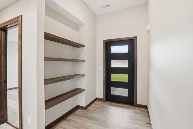 3452 Jamestown Drive, Zanesville, OH 43701