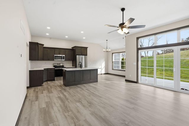 3452 Jamestown Drive, Zanesville, OH 43701