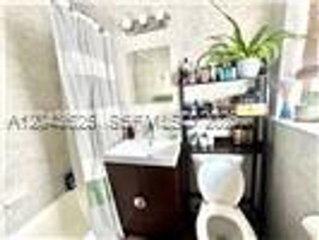 330 74th Street 15, Miami Beach, FL 33141