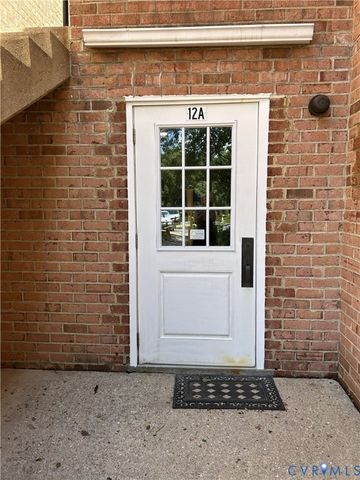 16 Wharfside Rd, Henrico, VA 23228