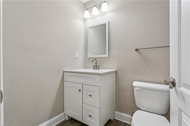 12 Edith Key ST, Hampton, VA 23666
