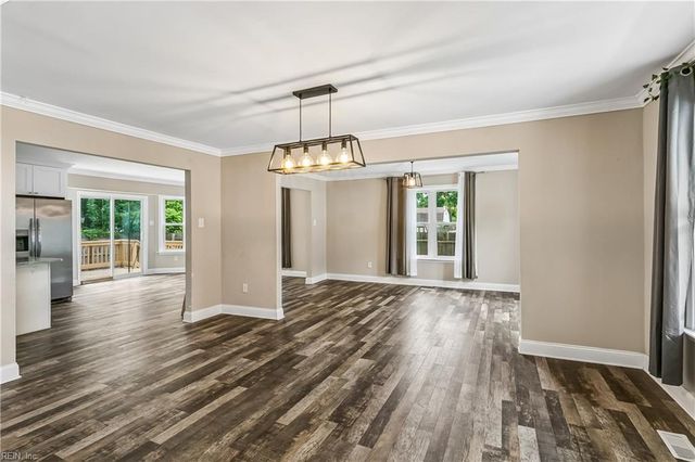 12 Edith Key ST, Hampton, VA 23666