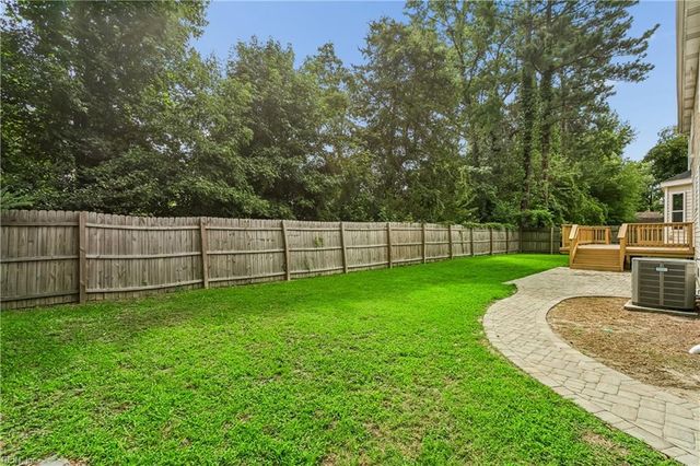 12 Edith Key ST, Hampton, VA 23666