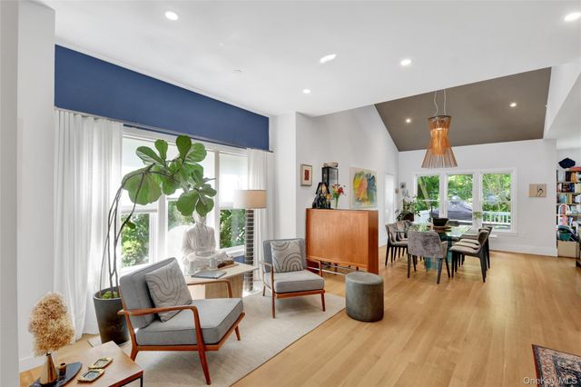 35 Landing Drive, Dobbs Ferry, NY 10522