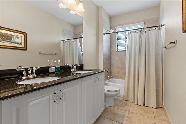 5616 40th Avenue, Vero Beach, FL 32967