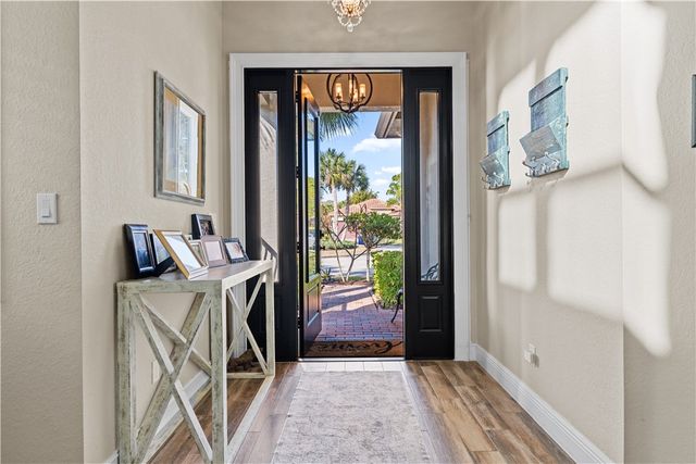 5616 40th Avenue, Vero Beach, FL 32967