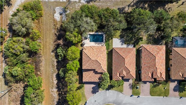 5616 40th Avenue, Vero Beach, FL 32967