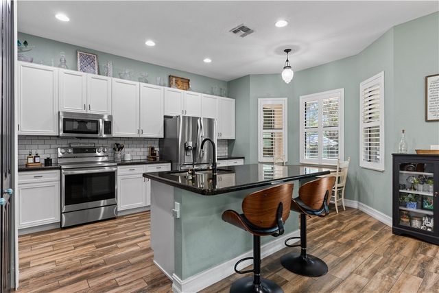 5616 40th Avenue, Vero Beach, FL 32967