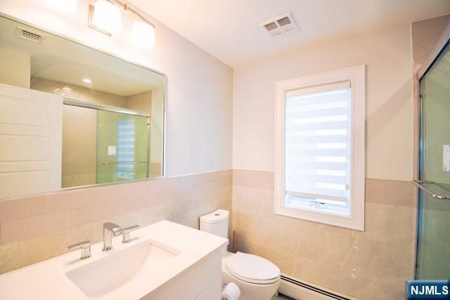 56 W Ruby Avenue 2FL, Palisades Park, NJ 07650
