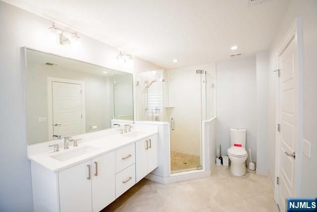 56 W Ruby Avenue 2FL, Palisades Park, NJ 07650