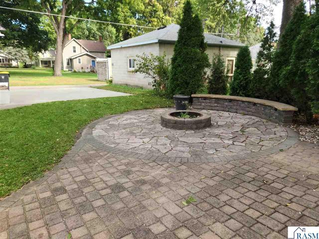 622 Nicollet Avenue, North Mankato, MN 56003