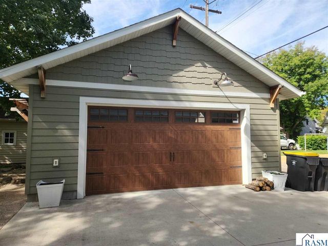 622 Nicollet Avenue, North Mankato, MN 56003