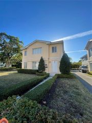2892 S Le Jeune Rd 2892, Coral Gables, FL 33134