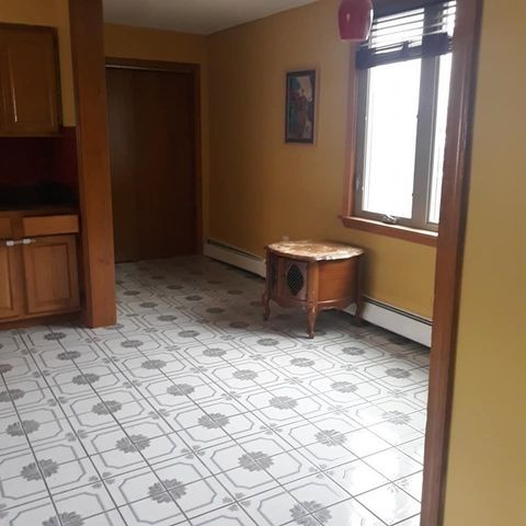 13 Knowlton St, Somerville, MA 02145