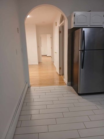 13 Knowlton St, Somerville, MA 02145