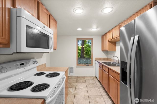 8401 Zircon Drive #C38, Lakewood, WA 98498