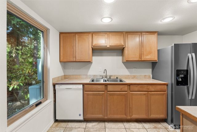 8401 Zircon Drive #C38, Lakewood, WA 98498