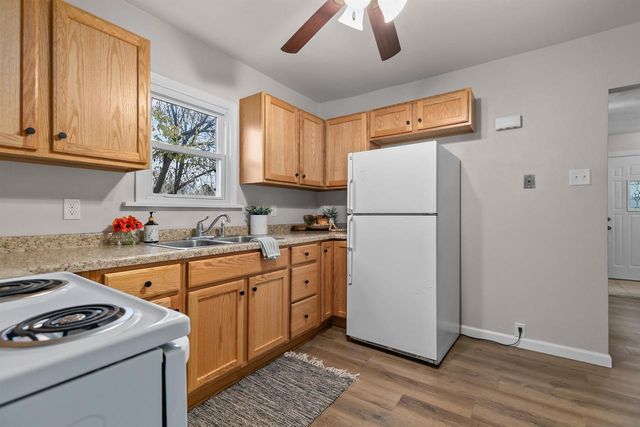 901 9TH STREET, Menasha, WI 54952