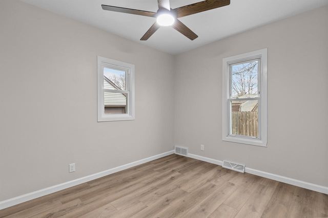 901 9TH STREET, Menasha, WI 54952