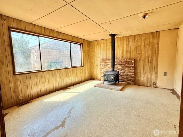 1919 Guy Wetzel Road, Port Orchard, WA 98366