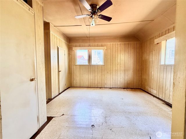 1919 Guy Wetzel Road, Port Orchard, WA 98366