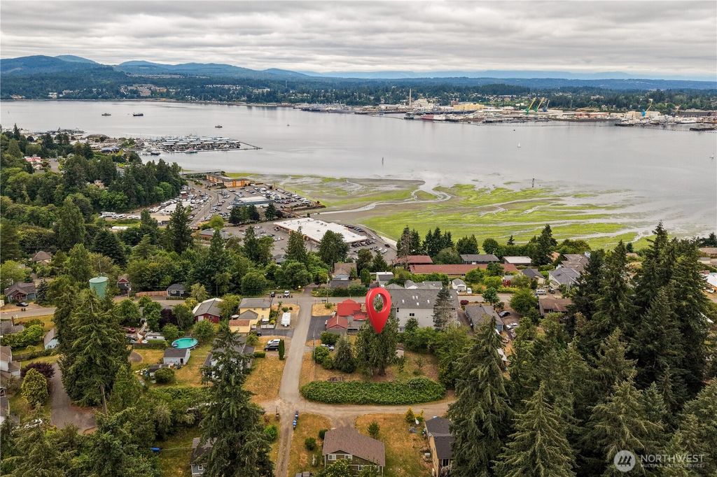 1919 Guy Wetzel Road, Port Orchard, WA 98366