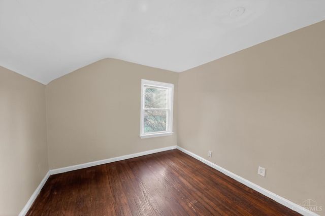 1735 Ashbrook Drive, Cincinnati, OH 45238