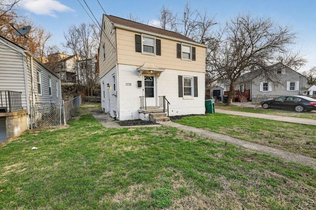 1735 Ashbrook Drive, Cincinnati, OH 45238