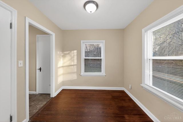 1735 Ashbrook Drive, Cincinnati, OH 45238