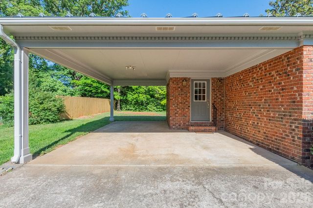 905 Kildee Drive, Lexington, NC 27292