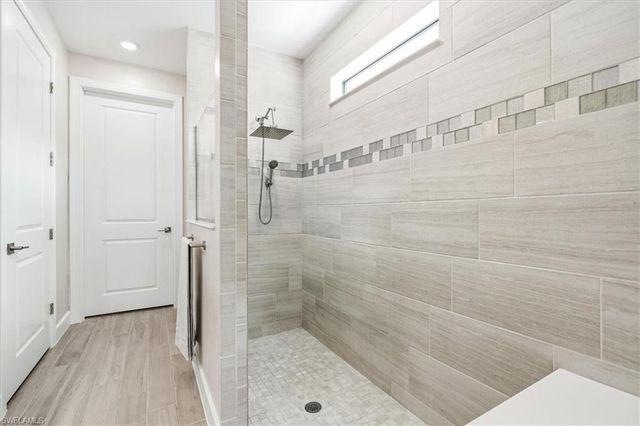 9831 Everglades DR, Naples, FL 34120