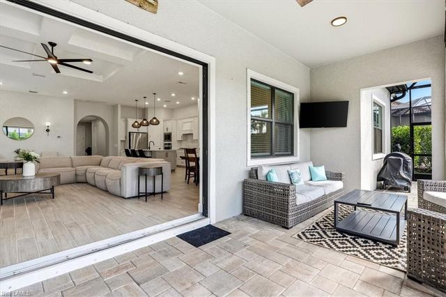 9831 Everglades DR, Naples, FL 34120