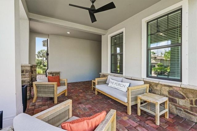 9831 Everglades DR, Naples, FL 34120