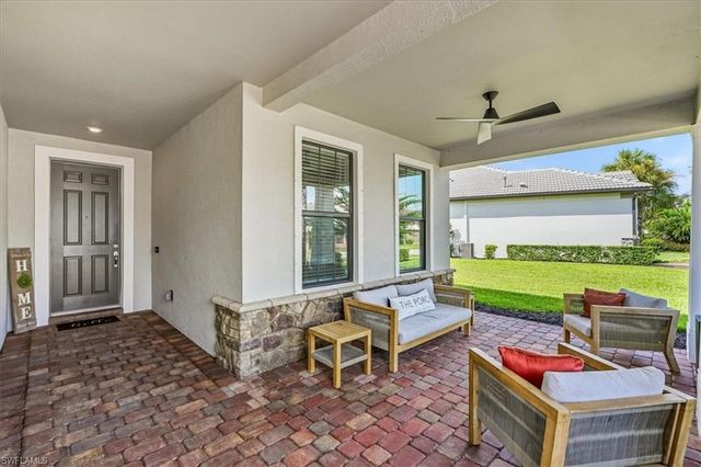 9831 Everglades DR, Naples, FL 34120