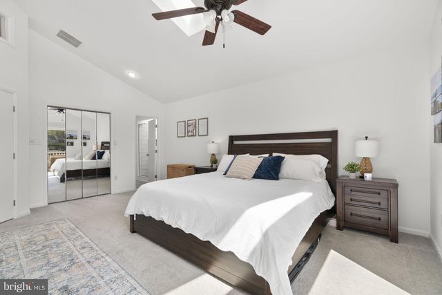 25 LEELAND RD, Edgewater, MD 21037