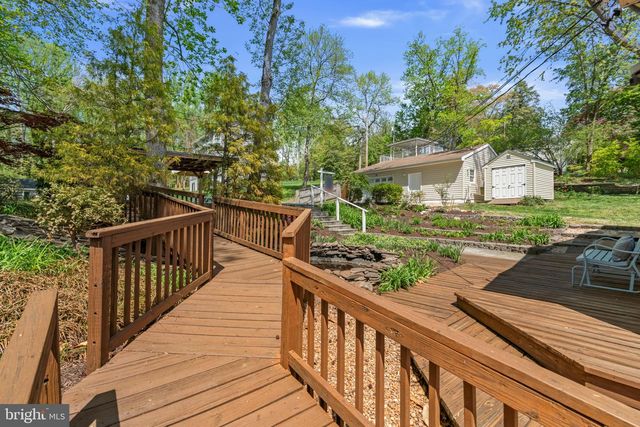 25 LEELAND RD, Edgewater, MD 21037
