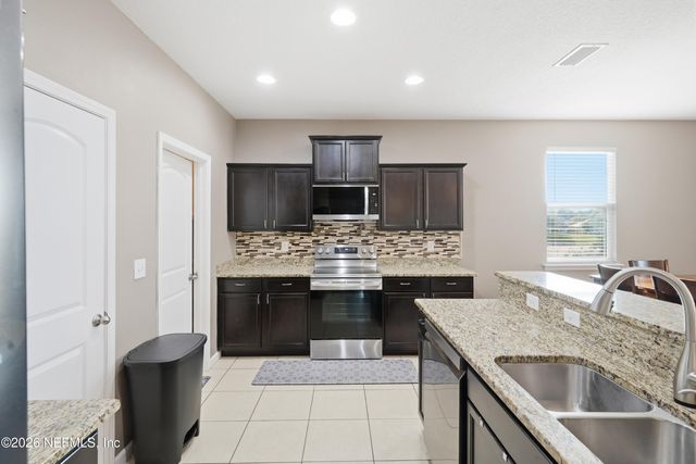 3130 HIDDEN MEADOWS Court, Green Cove Springs, FL 32043