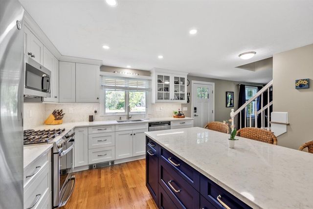 58 Redberry Lane, Marstons Mills, MA 02648