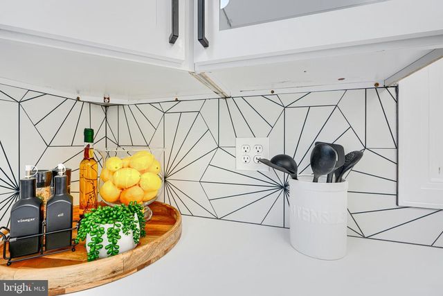 6415 LIBERTY RD, Baltimore, MD 21207