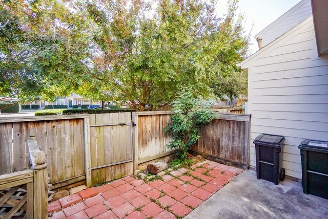 2808 Grants Lake Boulevard 501, Sugar Land, TX 77479