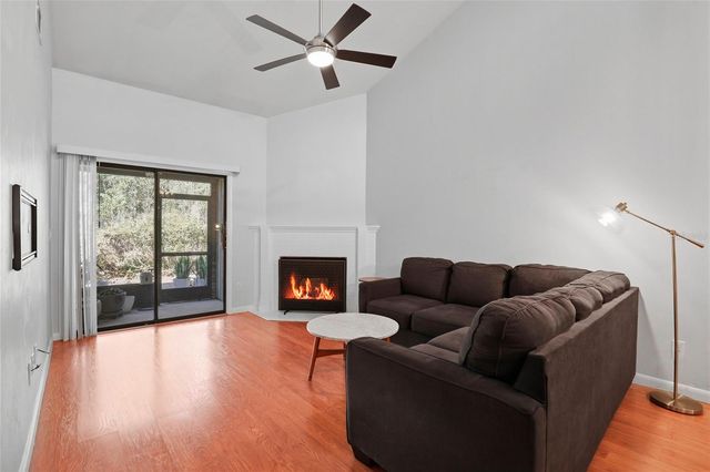 3946 NW 27TH LANE, Gainesville, FL 32606