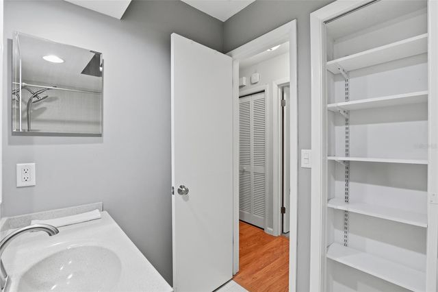 3946 NW 27TH LANE, Gainesville, FL 32606