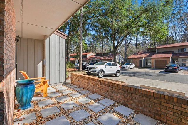 3946 NW 27TH LANE, Gainesville, FL 32606