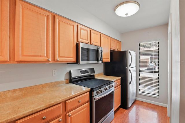 3946 NW 27TH LANE, Gainesville, FL 32606