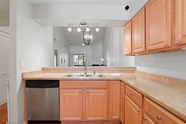 3946 NW 27TH LANE, Gainesville, FL 32606