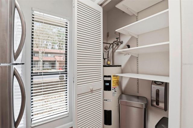 3946 NW 27TH LANE, Gainesville, FL 32606