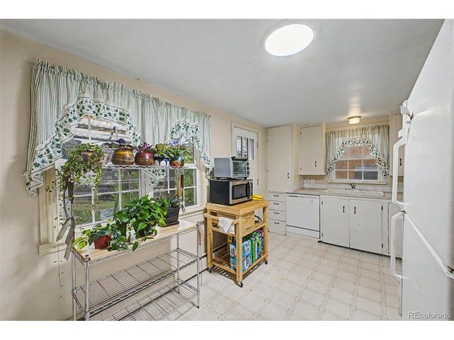 515 Lewis St, Castle Rock, CO 80104