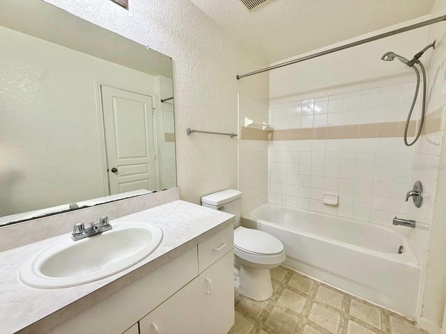 17106 CARRINGTON PARK DRIVE 605, Tampa, FL 33647