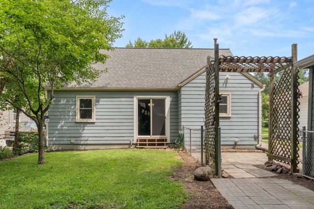 3114 48th Place, Des Moines, IA 50310