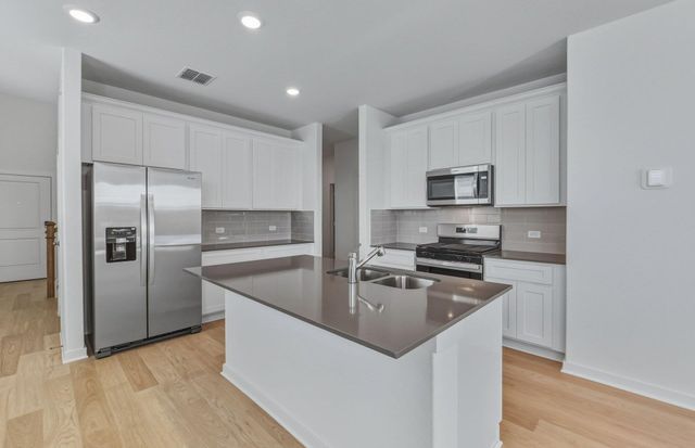 188 Golden Bell WAY, Buda, TX 78610